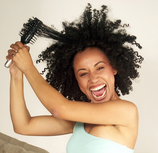 How to keep curly wig moisturized 3
