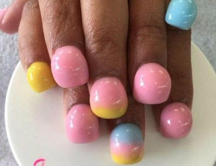 http://nowaygirl.com/fashion/would-you-wear-these-hump-nails/
