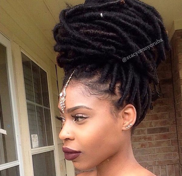 Featured image of post Yarn Faux Locs Styles